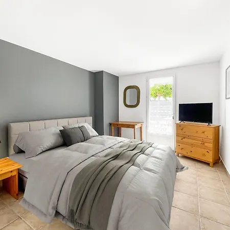 Holiday home Des Trois Iles
